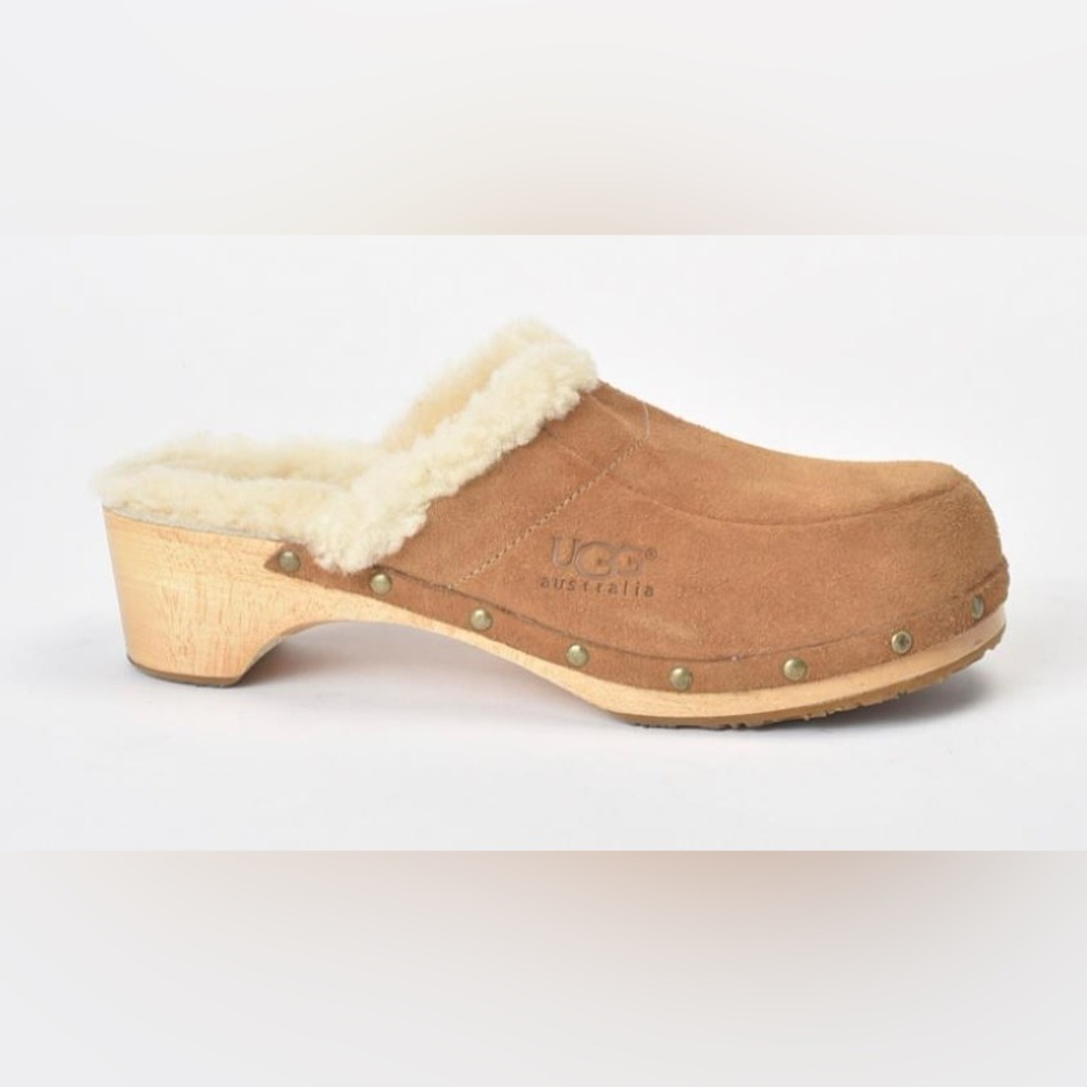 Ugg Australia Sherpa Lined Kalie Chestnut Suede Studded Clogs w/ Wooden Heel